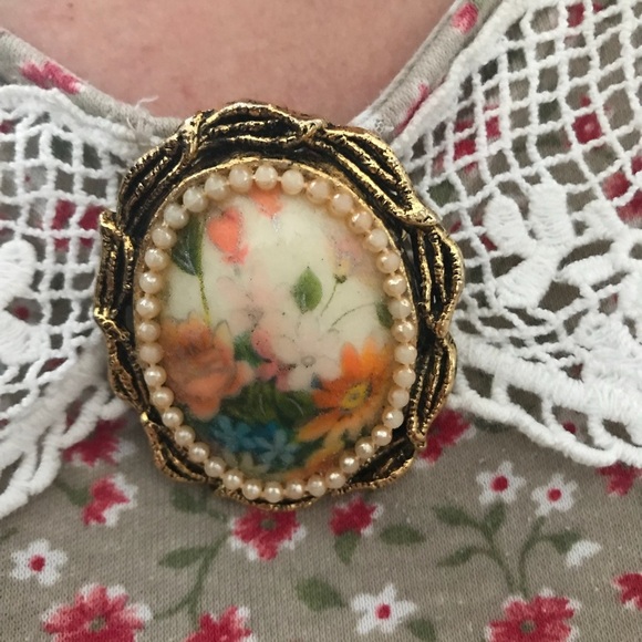Vintage Brooch Pin - Picture 1 of 5
